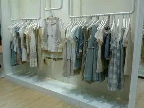 沐衣言女装店铺展示