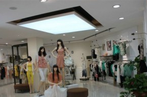 品牌折扣女装店铺