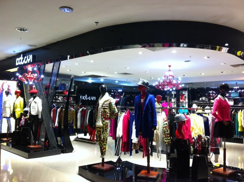 卡布依女装店铺形象