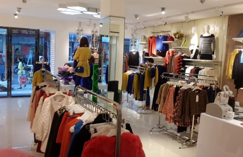 朵以女装店铺展示
