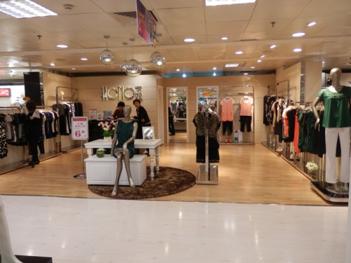 亨奴女装店铺形象