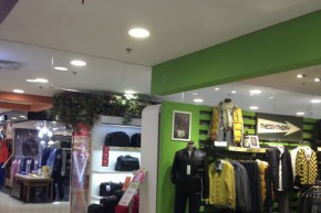 第六日时尚男装店铺