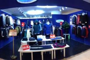 第六日时尚男装店铺