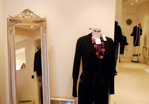 艺格女装店铺展示