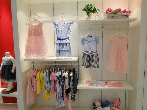 GGMAI童装店铺展示