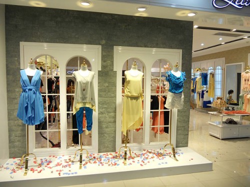 丽芮女装店铺形象