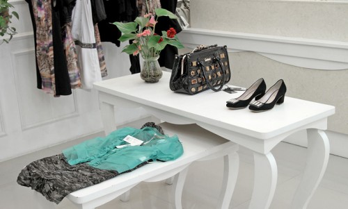 蜜思罗雅女装店铺展示