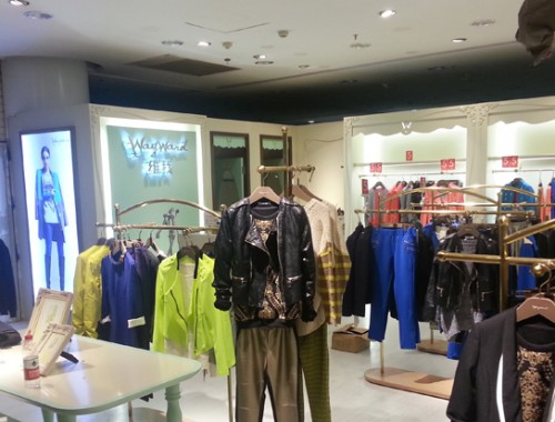 维我女装店铺形象