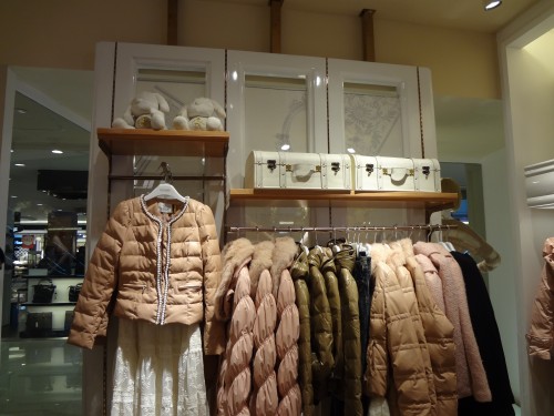 CC&DD女装店铺形象