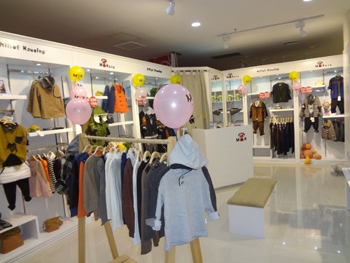 谷子屋童装店铺形象