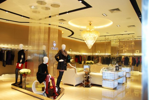 丝佛卡女装店铺展示