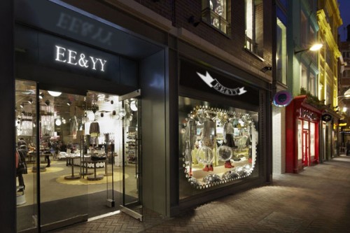 EE&YY女装店铺展示