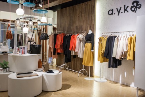a.y.k女装店铺形象