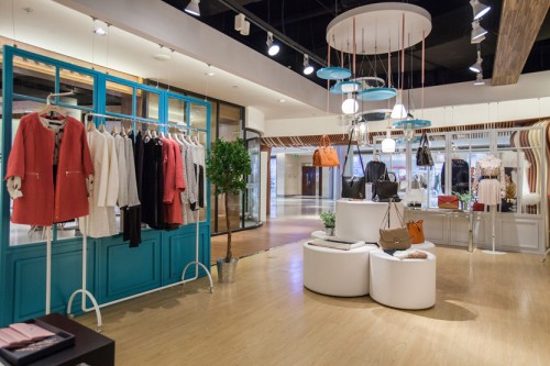 a.y.k女装店铺形象