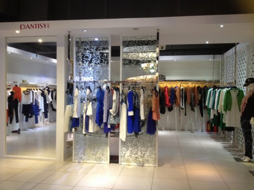 丹缇施女装店铺展示