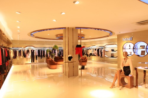 依维妮女装店铺形象