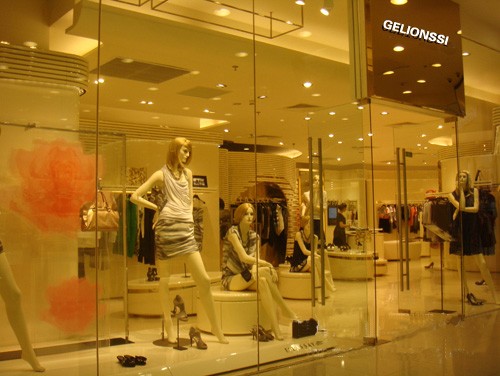 哥蓝丝女装店铺展示