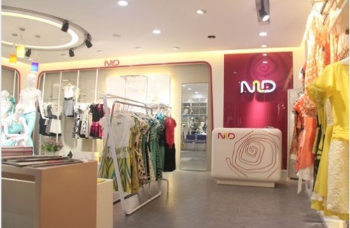 香港娜璐多服饰女装店铺展示