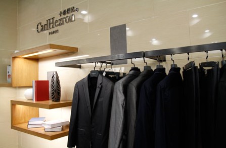 卡希斯伦男装店铺展示