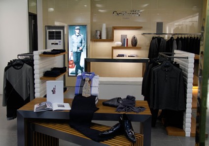 卡希斯伦男装店铺展示