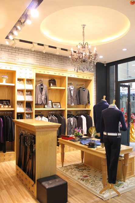 枫索男装店铺展示