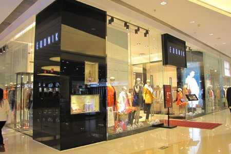 EUQNIK女装店铺展示
