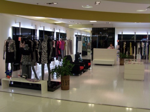 海莱思女装店铺展示