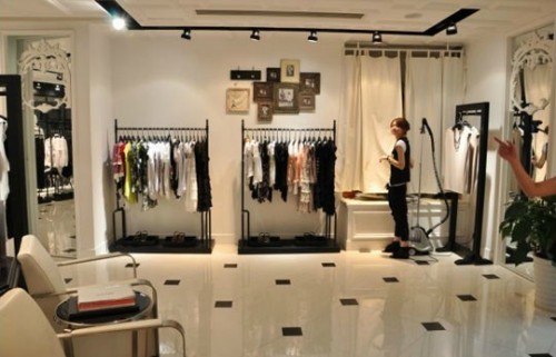 MI&GO女装店铺形象