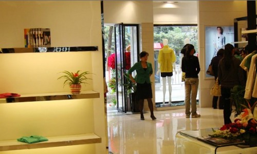 卡伊奴女装店铺形象