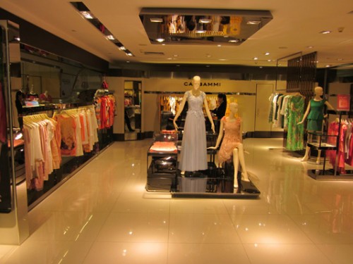 卡邦尼女装店铺形象