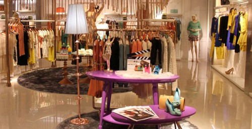 曼诺比菲女装店铺形象