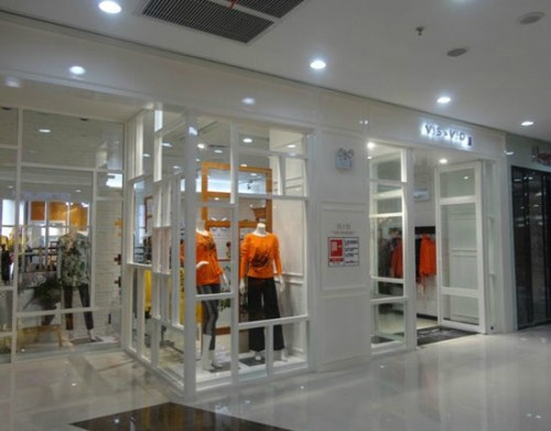 唯弋女装店铺形象