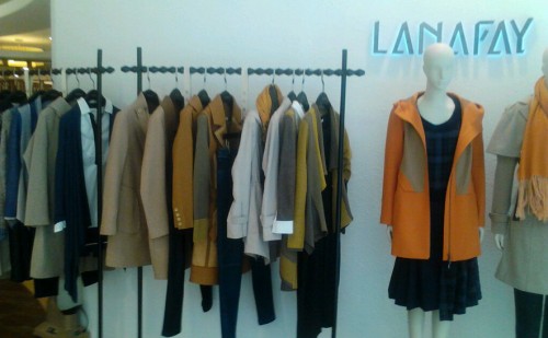 拉娜菲女装店铺展示