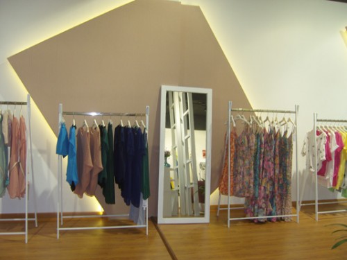 爱妮格女装店铺形象