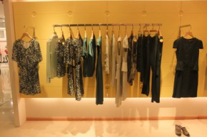 玛洛恩妮-Marrone店铺