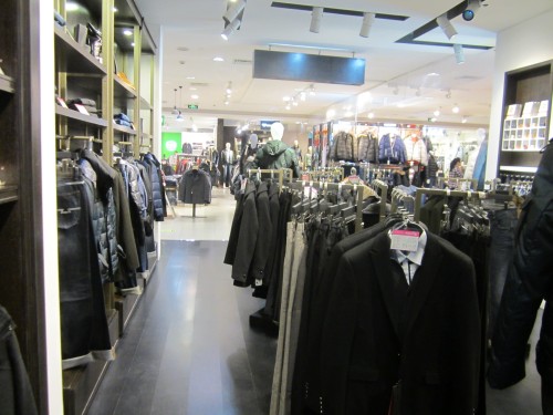 哲夫男装店铺展示