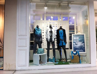 缇蕾娜女装店铺形象