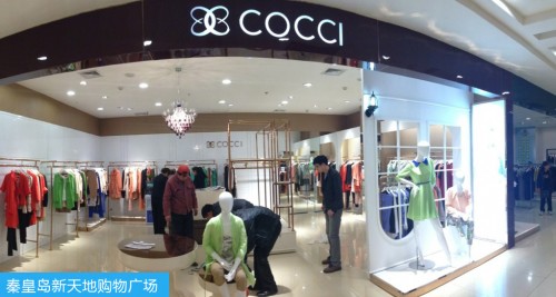 可姿.伊女装店铺展示