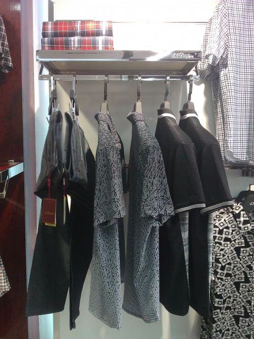 诗帝梵男装店铺展示