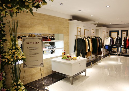 苏泽尔诺女装店铺展示