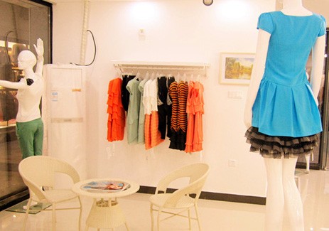 iisa亿姗女装店铺展示