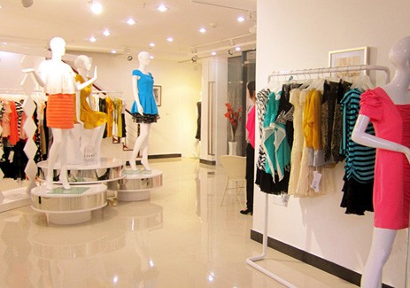 iisa亿姗女装店铺展示