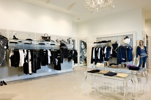 琳娜希曼朵女装店铺展示