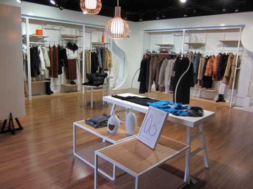 Poterie女装店铺展示