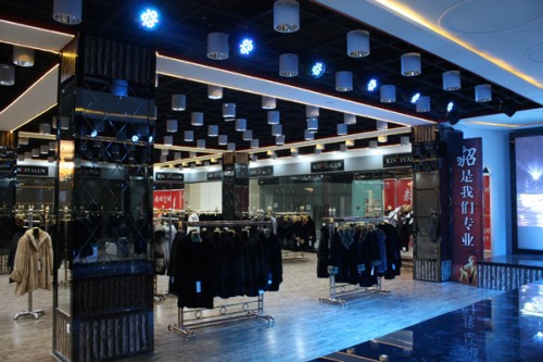 金帝威伦女装店铺展示