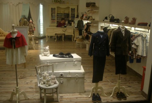 威格璐丝童装店铺形象