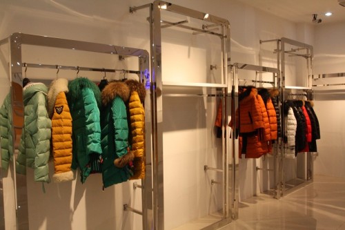 法思琳女装店铺展示