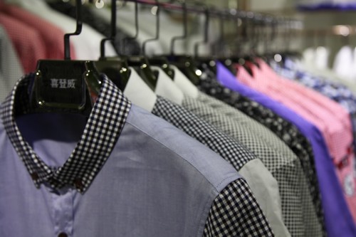 喜登威男装店铺展示