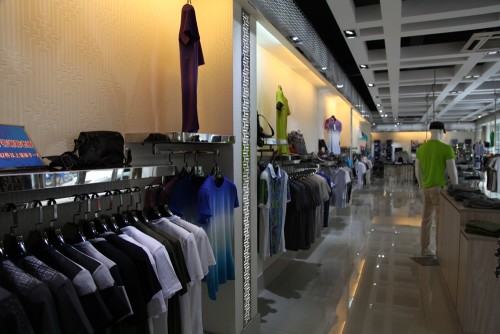 喜登威男装店铺展示