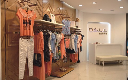欧莎莉格女装店铺展示
